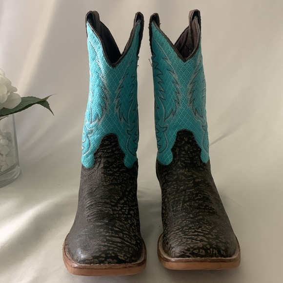 NOCONA BOOTS Fynn Western Cowboy Boots - Picture 2 of 16